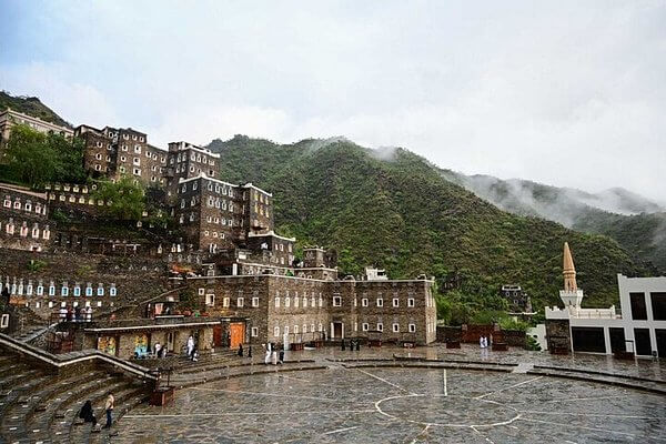 Discover Abha: 3-Day Misty Mountains & Cultural Group Adventure
